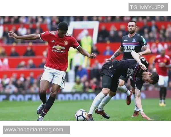 曼联联赛迎战伯顿全力争胜展现球队实力与决心 曼联联赛迎战伯顿全力争胜展现球队实力与决心