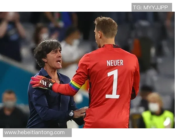 C罗与诺伊尔的巅峰对决谁能在足球历史中留下更深的印记