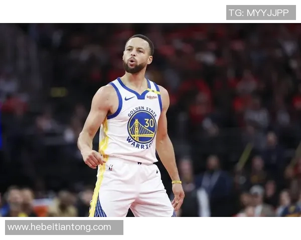 勇士与雷霆激战回顾精彩比赛录像全程分析与精彩瞬间重温