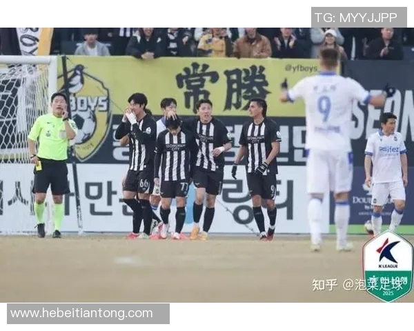 首尔衣恋与富川FC激战正酣谁能在这场对决中笑到最后