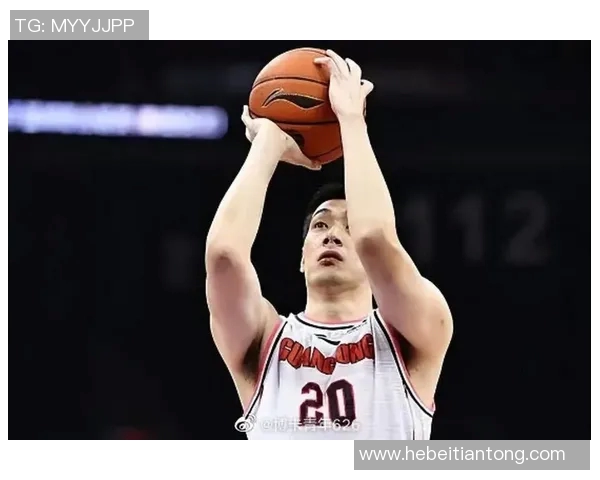 任骏飞领衔球队奋战新赛季展现卓越篮球才华与团队精神