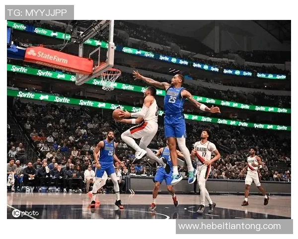 开拓者与独行侠的激烈对决谁能在NBA赛场上笑到最后 开拓者与独行侠的激烈对决谁能在NBA赛场上笑到最后