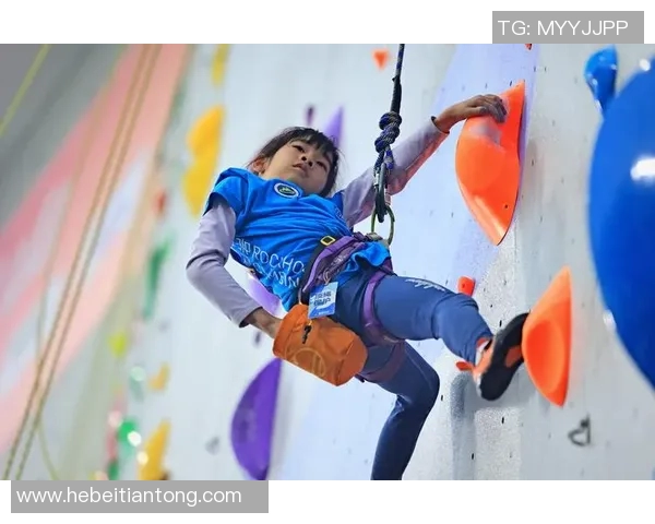 深圳攀岩队的包夹战术解析与攀岩热点的深度剖析